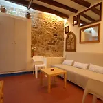 Apartament Lets Holidays In The Old Town Tossa