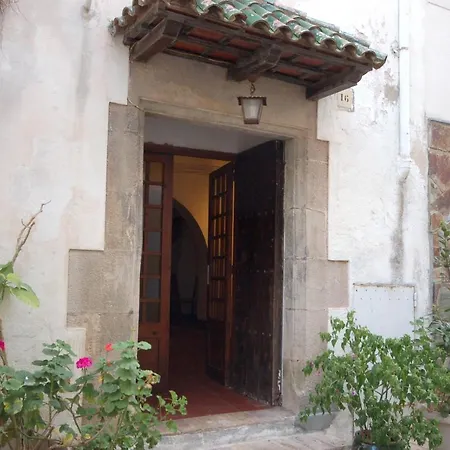Apartamento Lets Holidays In The Old Town Tossa