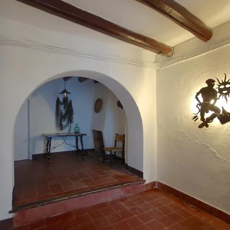Apartman Lets Holidays In The Old Town Tossa